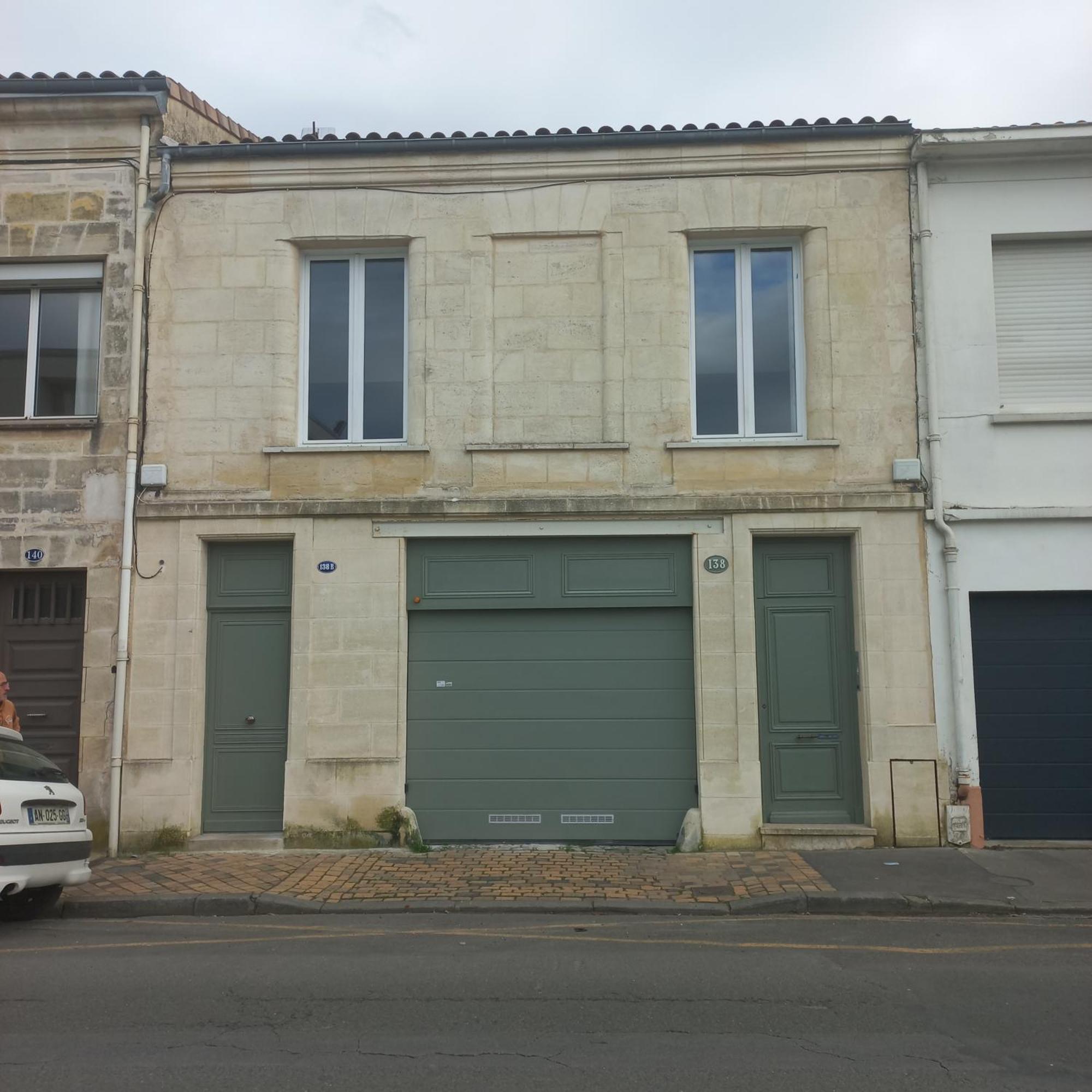 Chartrons Superbe T2 Avec Terrasse * Bordeaux